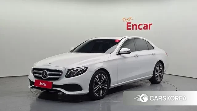 Mercedes-Benz E-Class W213 2020 Белый из Кореи