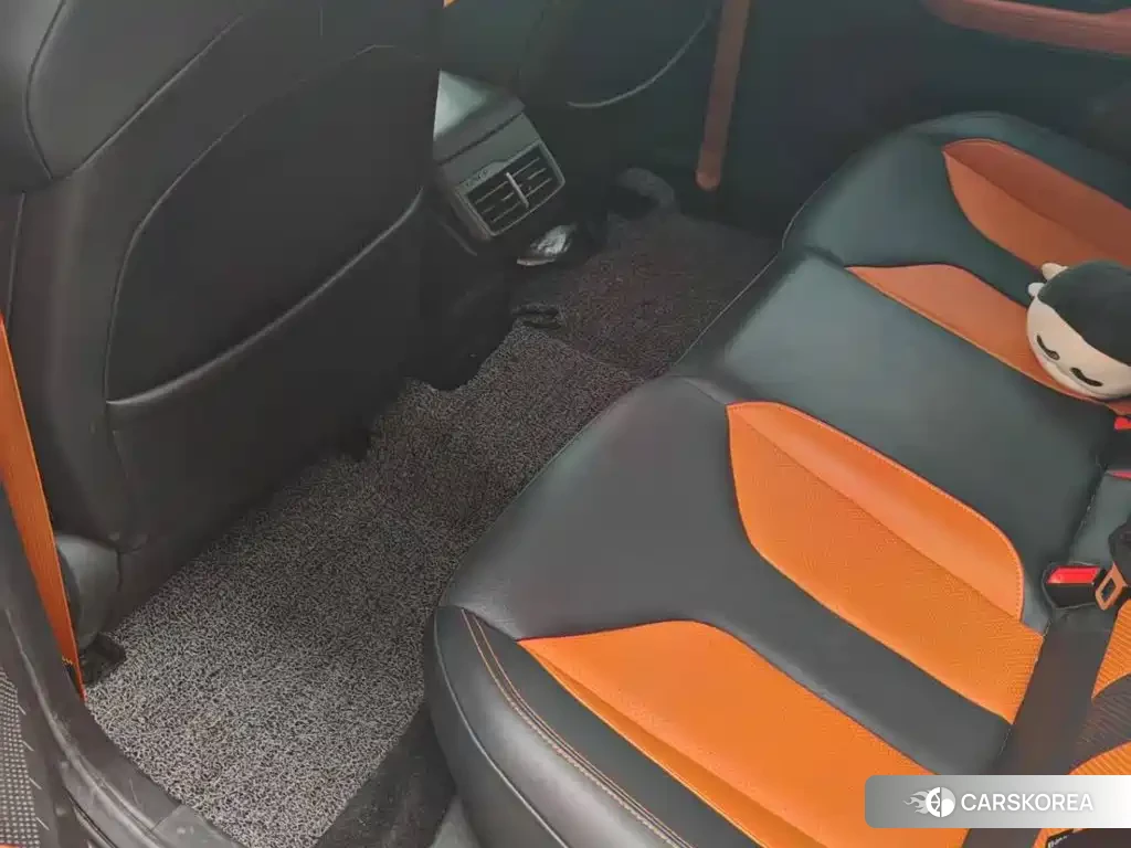 Chang'an UNI-V 2023 Белый из Китая
