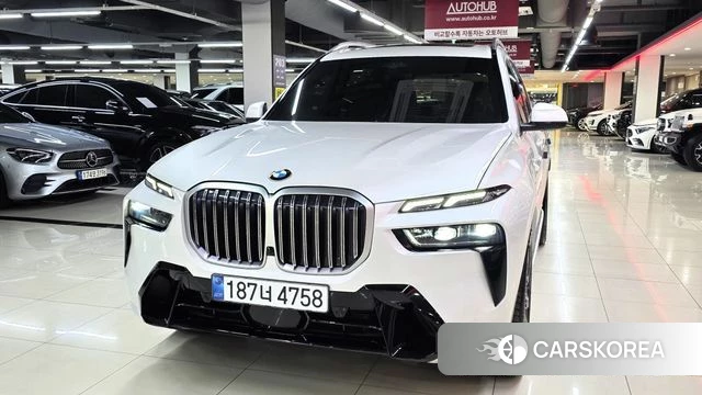 BMW X7 (G07) 2023 Белый из Кореи
