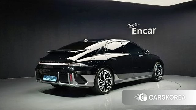 Hyundai Ionic 6 2023 Черный из Кореи