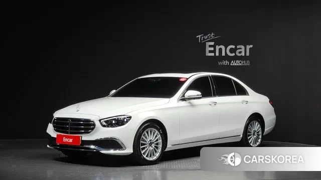 Mercedes-Benz E-Class W213 2023 Белый из Кореи