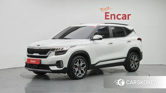 Kia Seltos 2021 Белый из Кореи