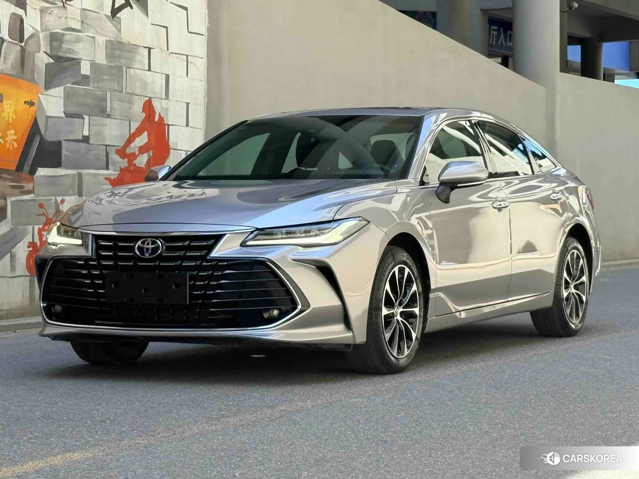 Toyota Asian dragon 2022 Серебристо-серый из Китая