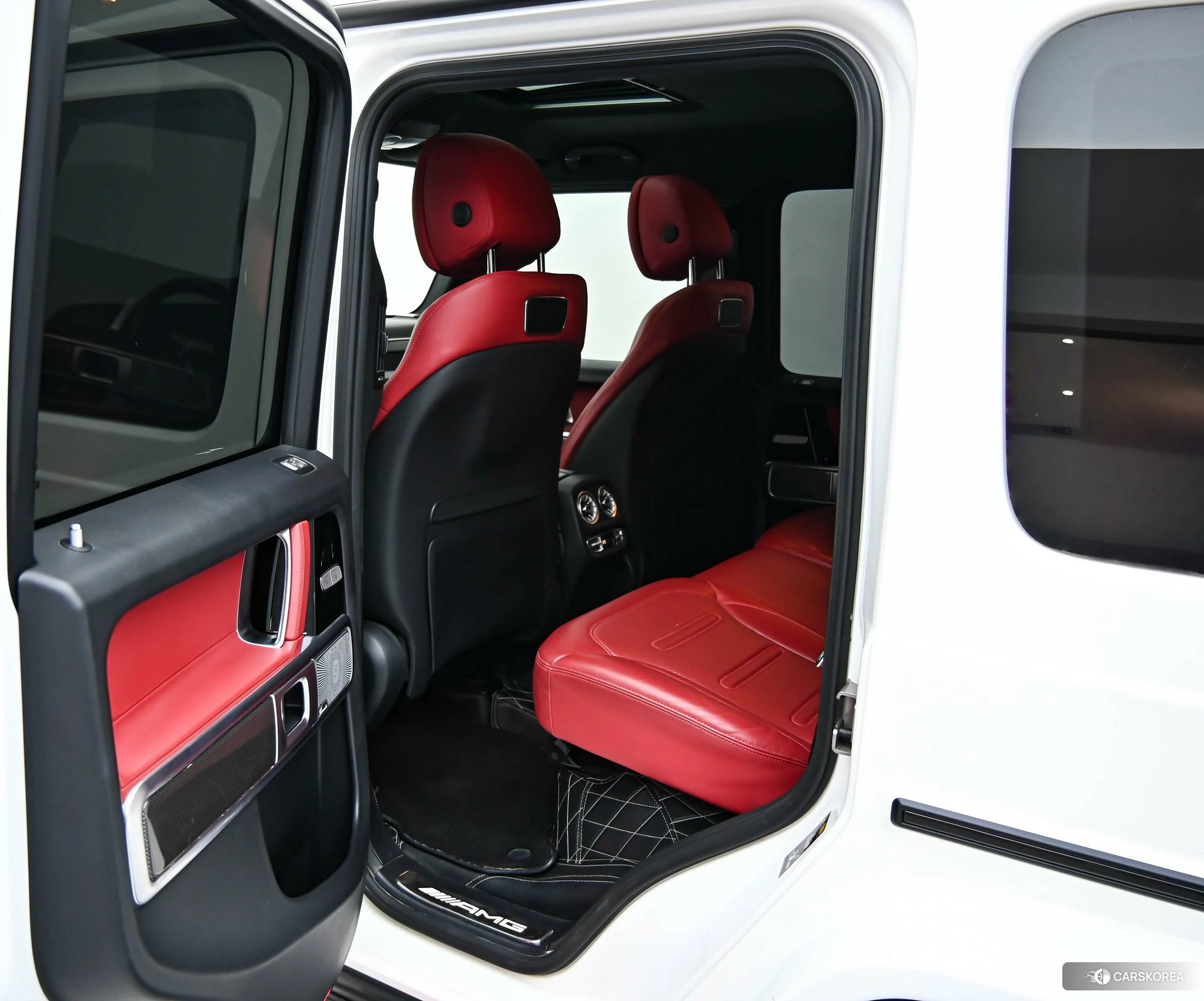Mercedes-Benz G-class 2021 Белый из Китая