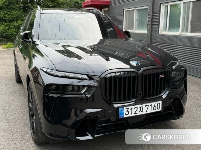BMW X7 (G07) 2025 Черный из Кореи