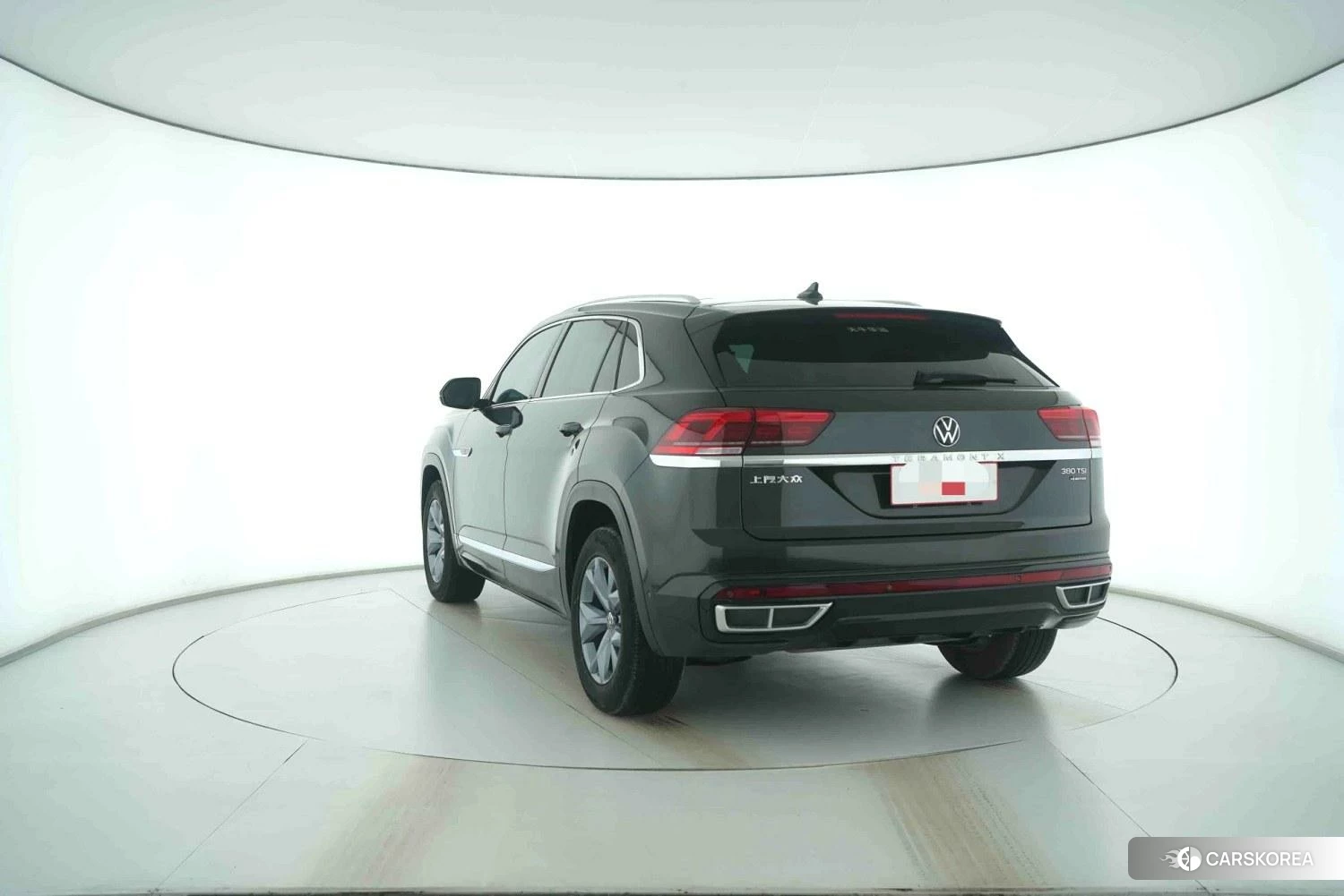 Volkswagen Tourang 2022 Черный из Китая