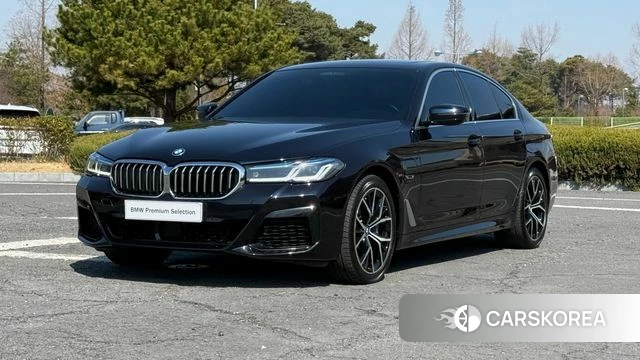 BMW 5 Series (G30) 2022 Черный из Кореи