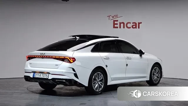 Kia K5 Hybrid 3rd Generation 2023 Белый из Кореи