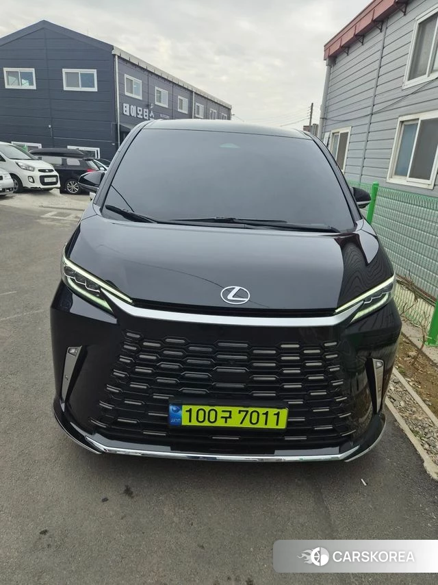 Lexus LM Second Generation 2025 Черный из Кореи