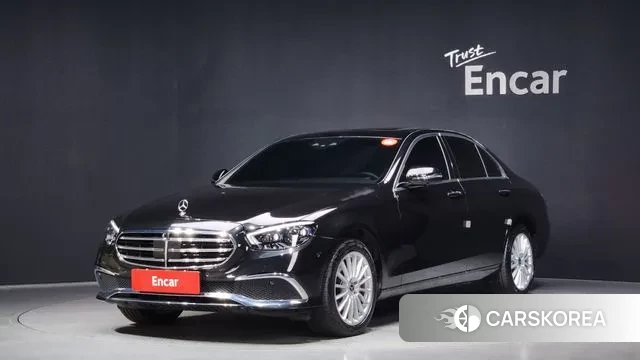 Mercedes-Benz E-Class W213 2023 Черный из Кореи