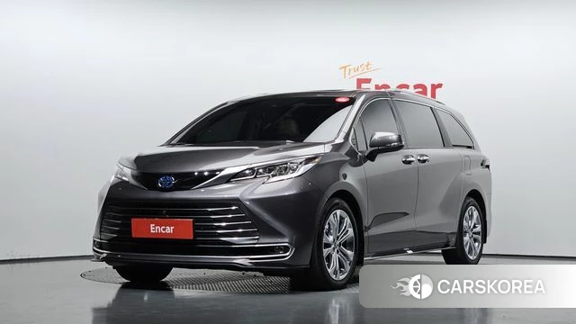 Toyota Sienna 4th Generation 2023 Серый из Кореи