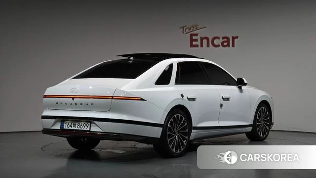 Hyundai Grandeur (GN7) 2024 Белый из Кореи