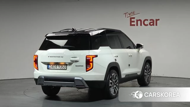 Ssangyong Torres 2023 Белый из Кореи