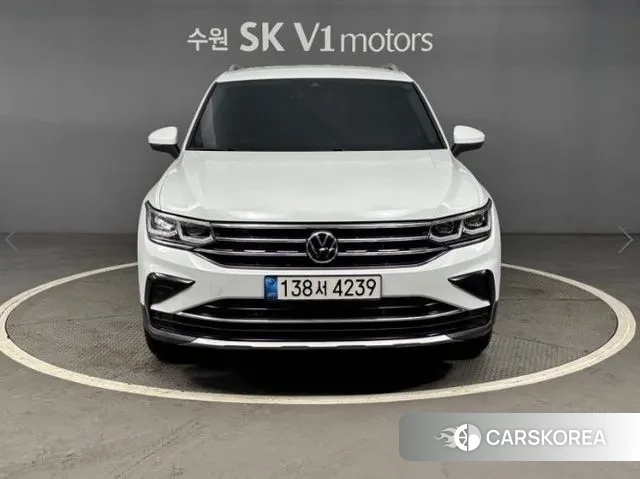 Volkswagen Tiguan second Generation 2021 Белый из Кореи