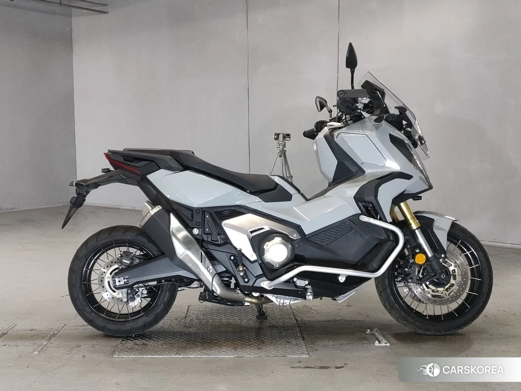 Проданный Honda X-ADV 750 2021 из Японии