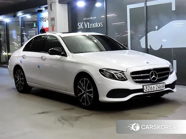 Mercedes-Benz E-Class W213 2020 Белый из Кореи