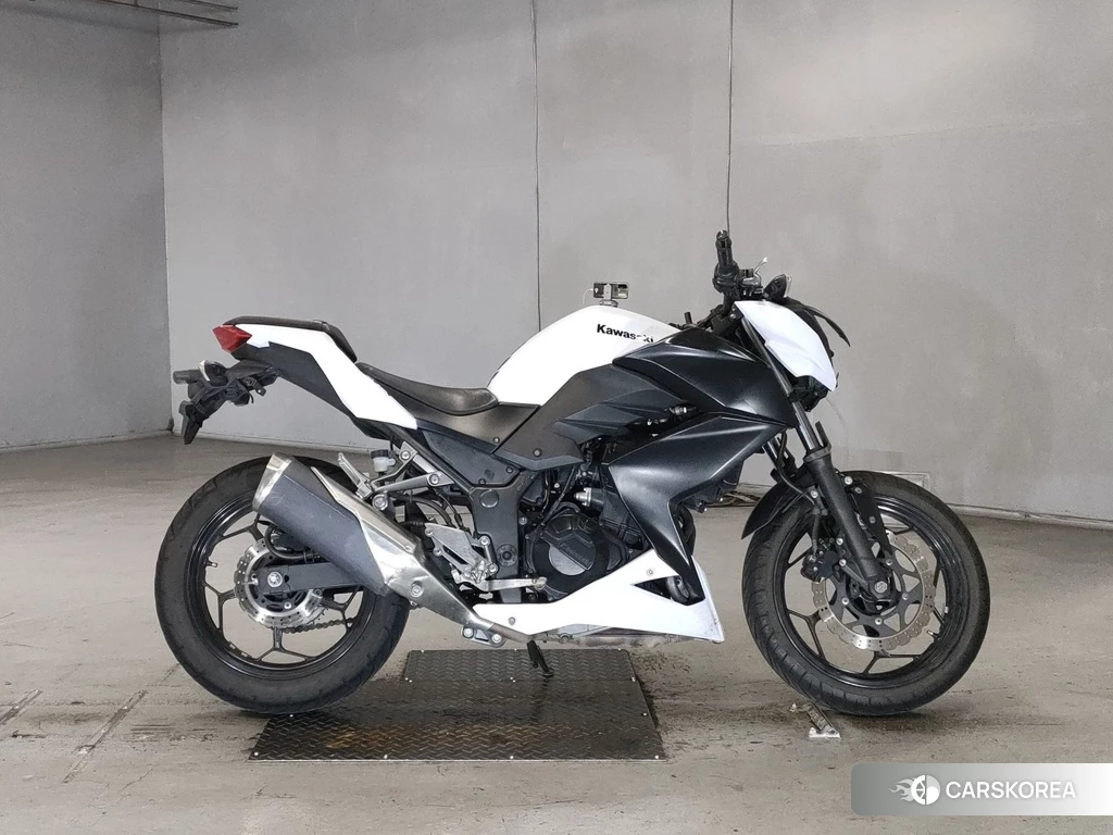 Проданный Kawasaki Z250 2014 из Японии