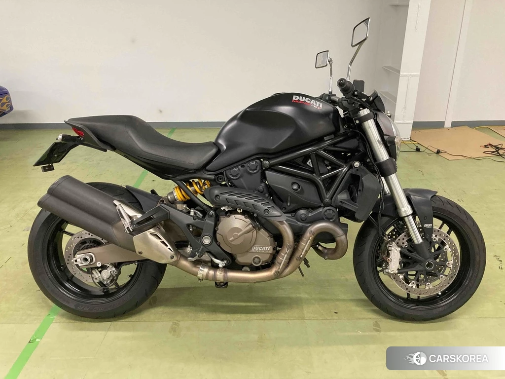 Проданный Ducati MONSTER 821 2015 из Японии