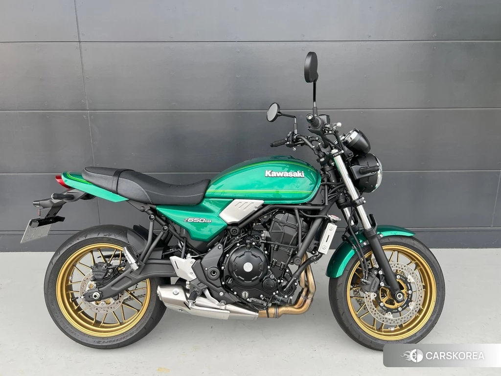 Проданный Kawasaki Z650RS 2024 из Японии