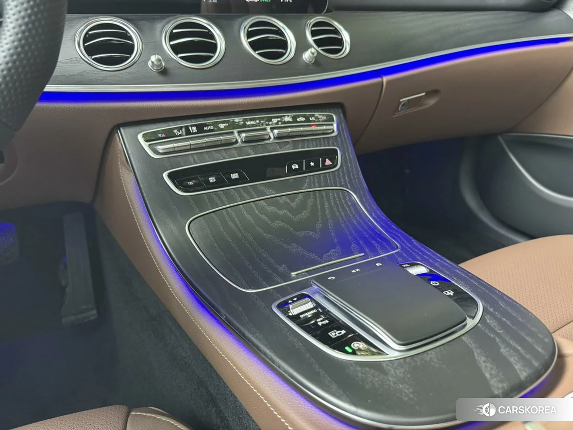 Mercedes-Benz E-class 2023 Белый из Китая
