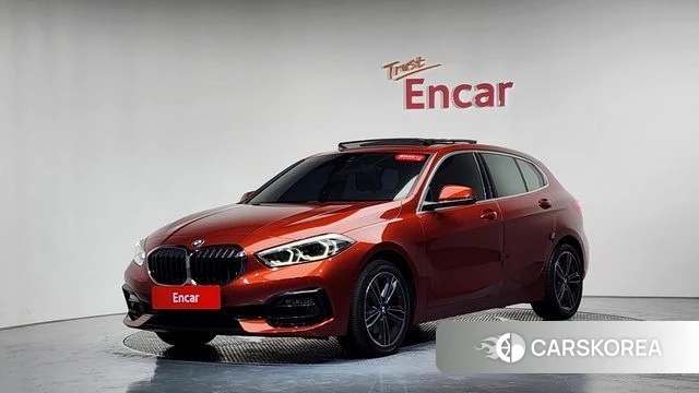 BMW 1 Series (F40) 2021 Оранжевый из Кореи
