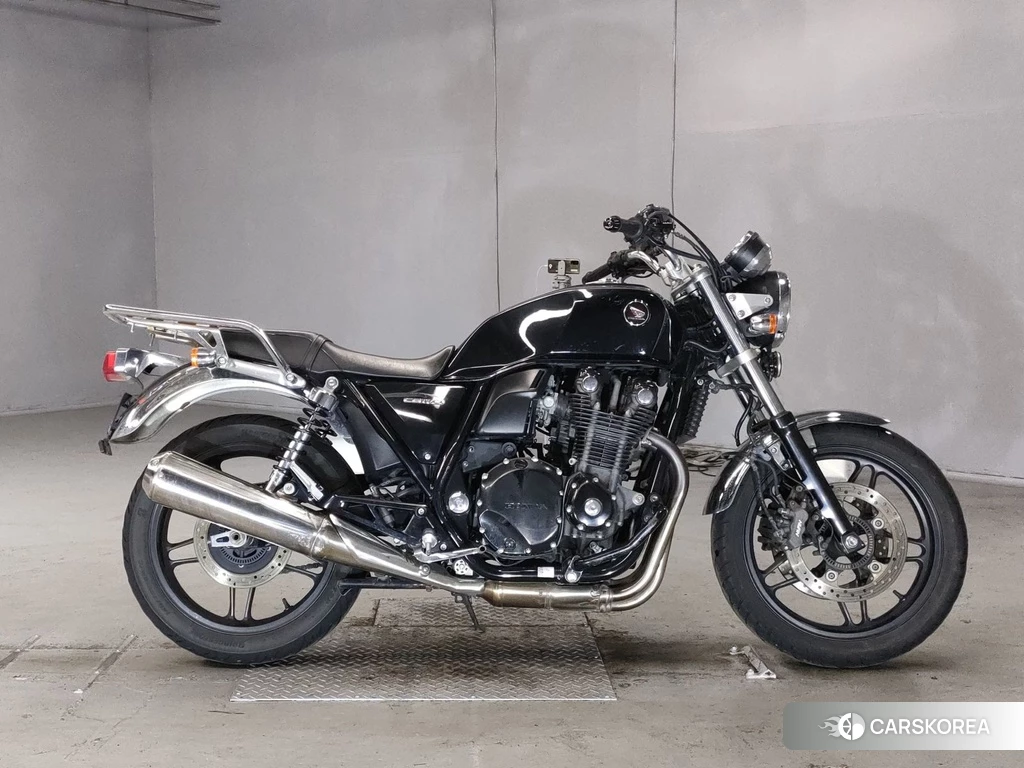 Проданный Honda CB1100 2013 из Японии