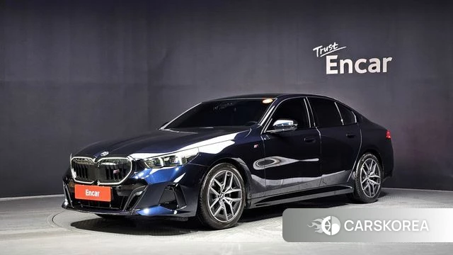BMW 5 Series (G60) 2024 Синий из Кореи