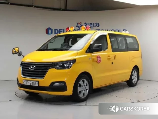 Hyundai The New Grand Starex 2018 Желтый из Кореи