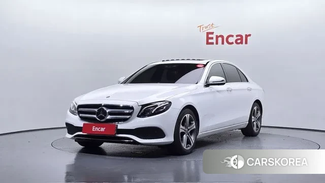 Mercedes-Benz E-Class W213 2020 Белый из Кореи
