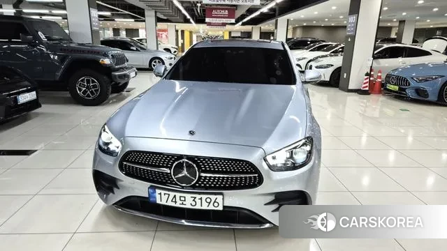 Mercedes-Benz E-Class W213 2022 Серебряный из Кореи