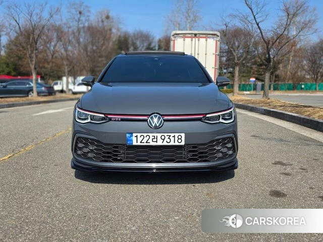 Volkswagen Golf 8th Generation 2023 Серый из Кореи