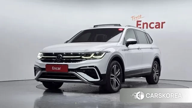 Volkswagen Tiguan Allspace 2022 Белый из Кореи