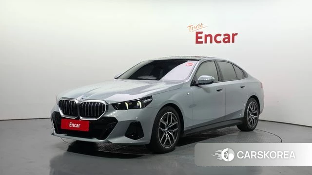BMW 5 Series (G60) 2024 Серый из Кореи