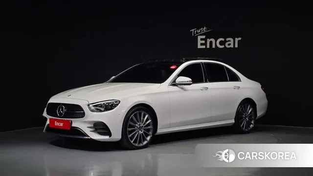 Mercedes-Benz E-Class W213 2022 Белый из Кореи