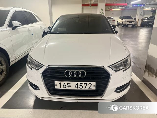 Audi New A3 2018 Белый из Кореи
