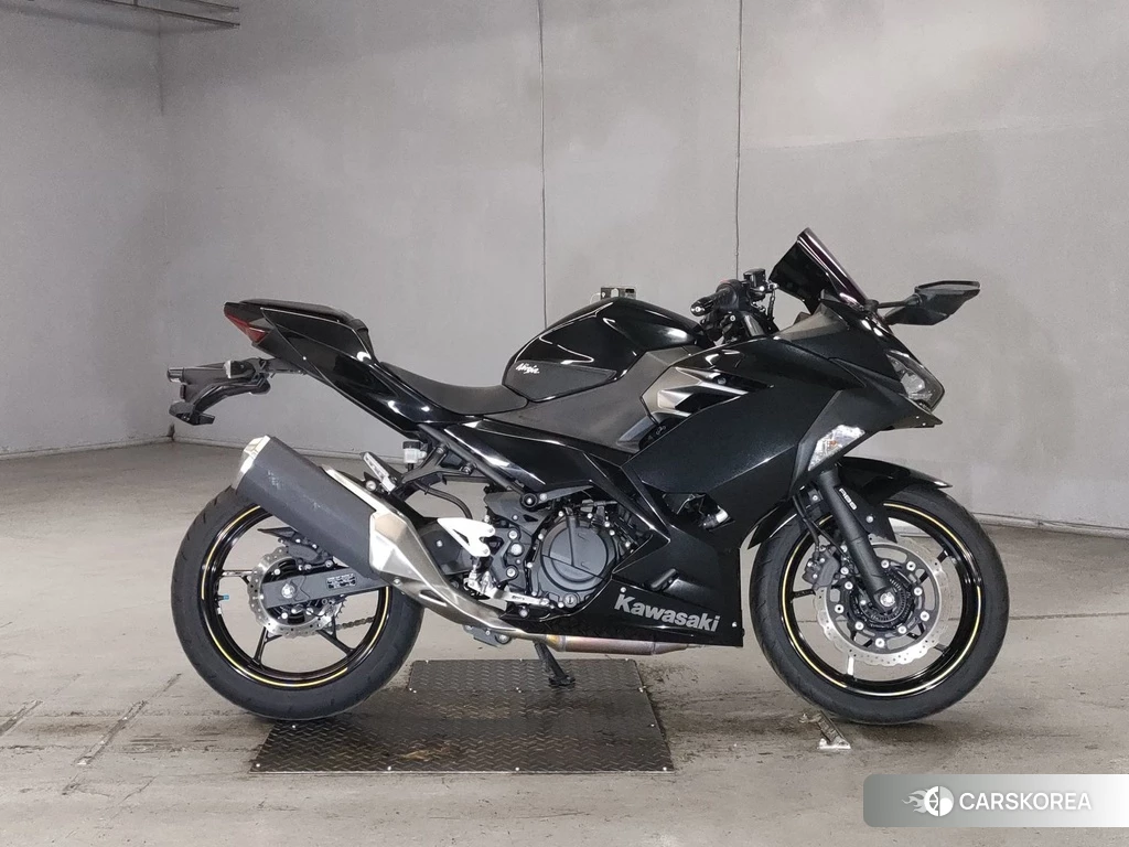 Проданный Kawasaki NINJA 400 2020 из Японии, фото 2