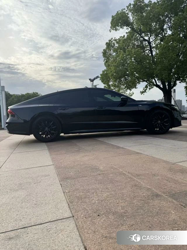 Audi A7 2021 Черный из Китая