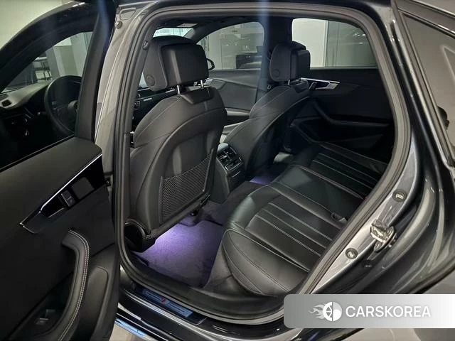 Audi A4L 2024 Темно-серый из Китая