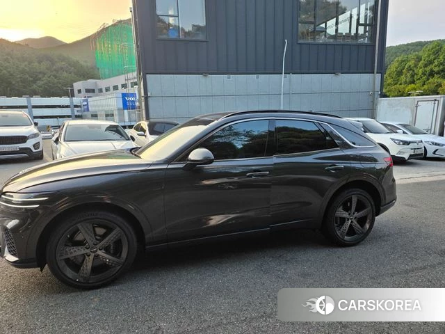 Genesis GV70 2023 Серый из Кореи