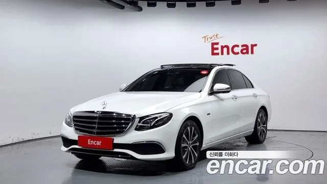 Mercedes-Benz E-Class W213 2019 Белый из Кореи