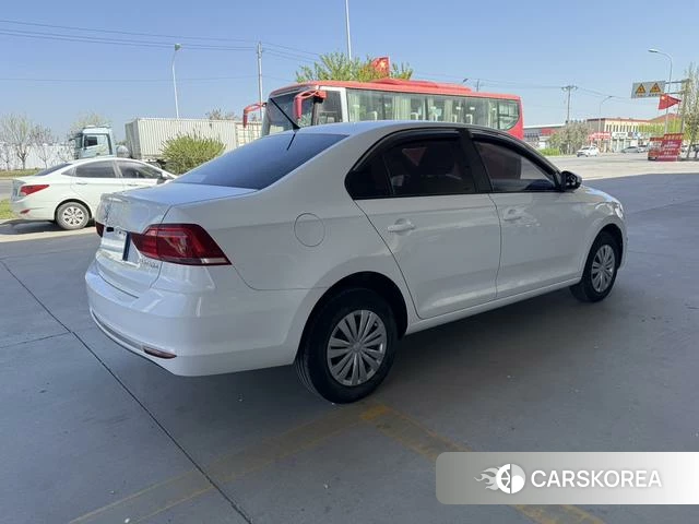 Volkswagen Santana 2021 Белый из Китая