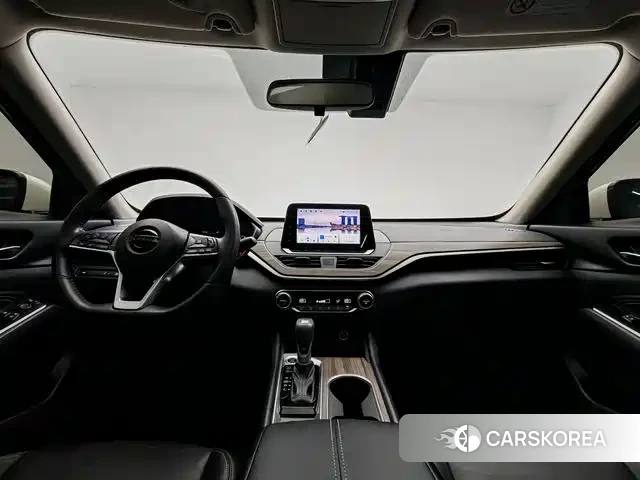 Nissan Altima 2021 Белый из Китая