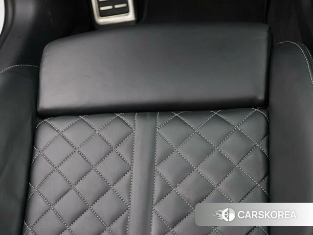 Audi S4 2019 Белый из Китая