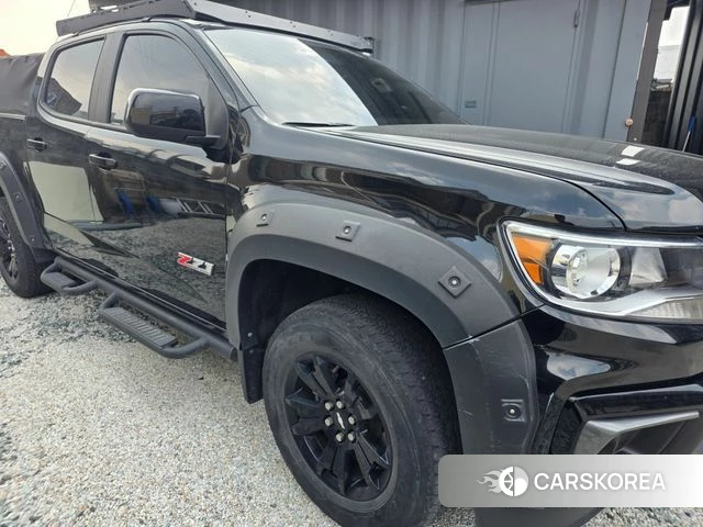 Chevrolet (GM Daewoo) Real New Colorado 2021 Черный из Кореи