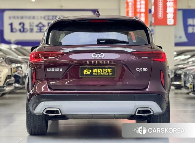 Infiniti QX50 2018 Красный из Китая