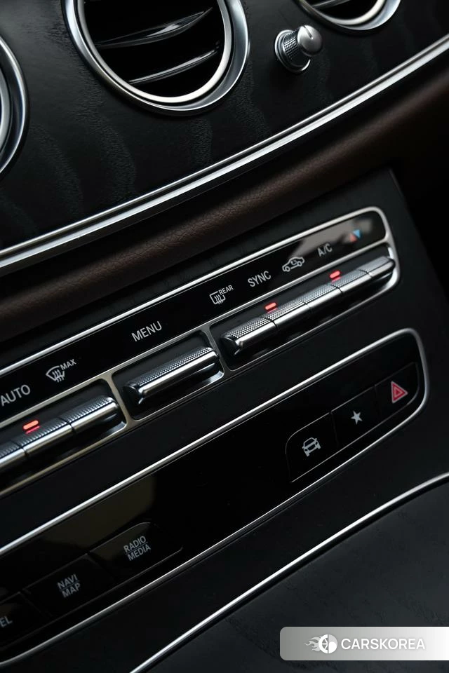 Mercedes-Benz E-class (imported) id 4221904 из Китая