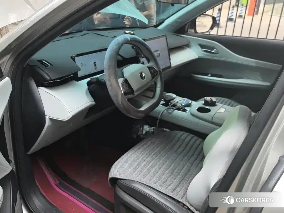 Chang'an UNI-Z New Energy 2024 Silver/gray из Китая