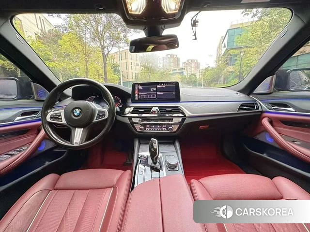 BMW 5 series 2021 Черный из Китая