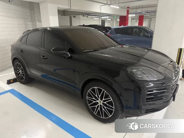Porsche Cayenne (PO536) 2023 Черный из Кореи