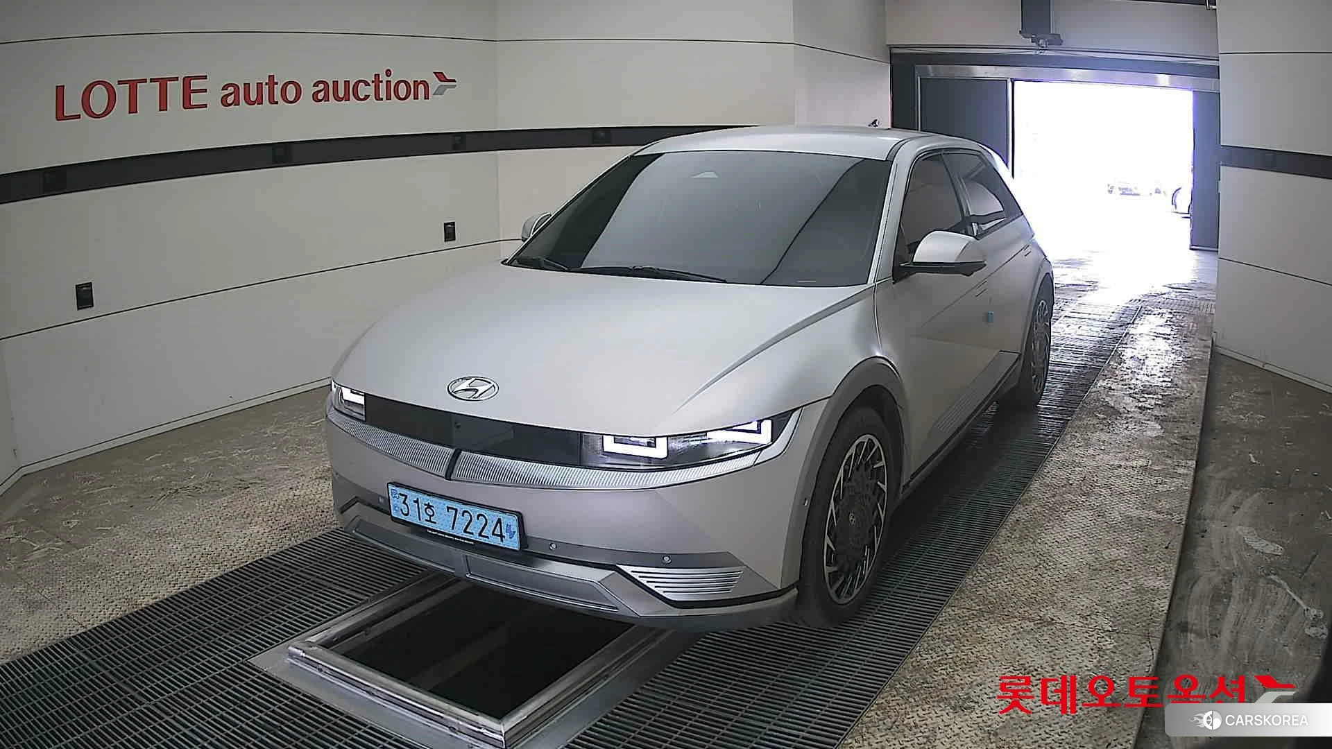 Hyundai IONIQ 5 2022 Gravity Gold Mat из Кореи